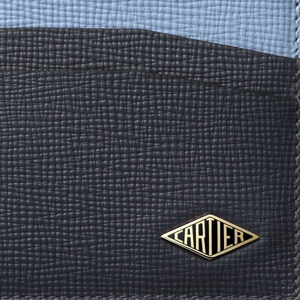 カード ホルダー 
ロザンジュ　 スレートグレー＆スカイブルー グレインド カーフスキン、ゴールドフィニッシュ＆スレートグレー エナメル